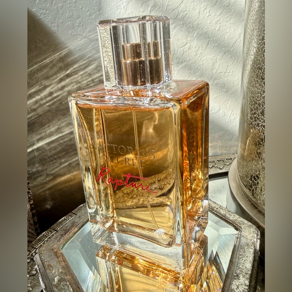 Victoria's Secret Rapture Eau De Parfum 100 ml / 3.4 fl oz - Picture 3 of 6